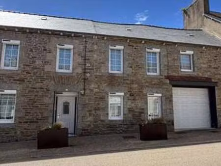 vente maison à plouguenast (22150) : à vendre / 154m² plouguenast