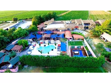 complexe événementiel en drôme provençale 3000m2 discothèque  restaurant  piscine ...