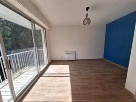 location appartement t1 à saint-nazaire (44600) : à louer t1 / 24m² saint-nazaire
