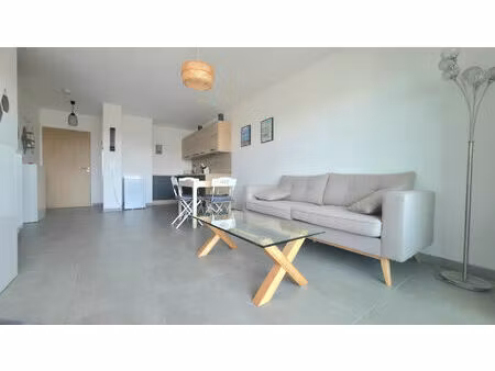à vendre - appartement t2 récent avec balcon  parking et belles prestations ? 44 m² ? sain