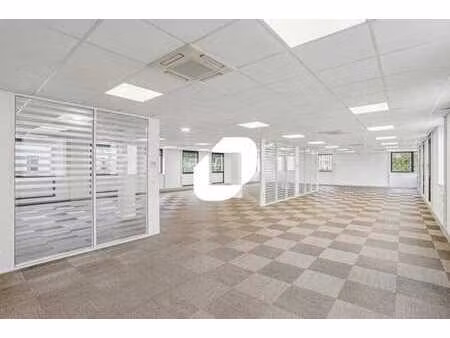 location bureaux 574 m² à 2 300 m²