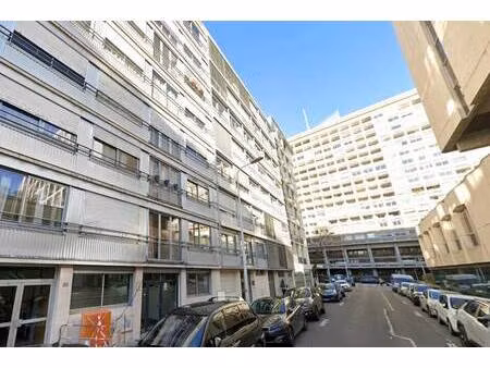 location bureaux 63 m²