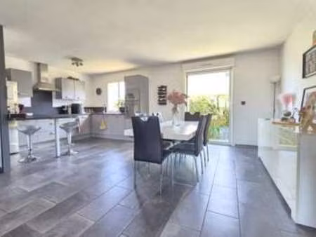 vente maison à candé (49440) : à vendre / 78m² candé