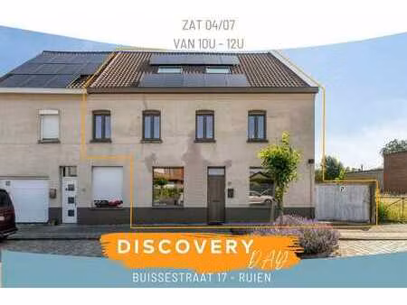 maison semi-ouverte  prête à emménager  avec un grand jardin