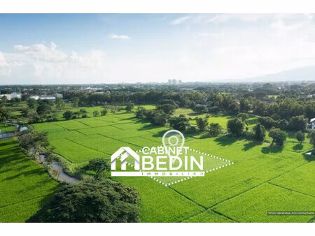 terrain 600 m²