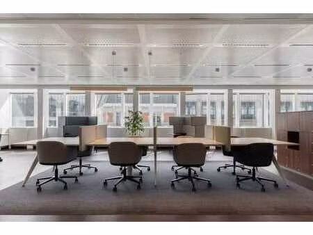 bureau pour 20 employés à regus eu commission