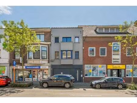 local commercial avec logement au cœur de willebroek.
