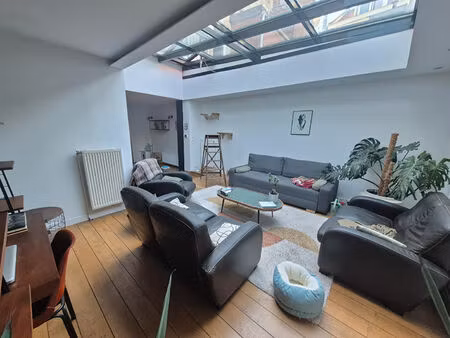 exclusivite: wazemmes / gambetta : élégante 1930 rénovée avec soin au charme préservé.