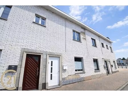 maison à vendre avec terrasse et jardin   celles (vbe39768)