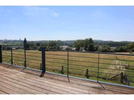 bel appart. 2 ch.  grande terrasse  parking ext. vue dégagée