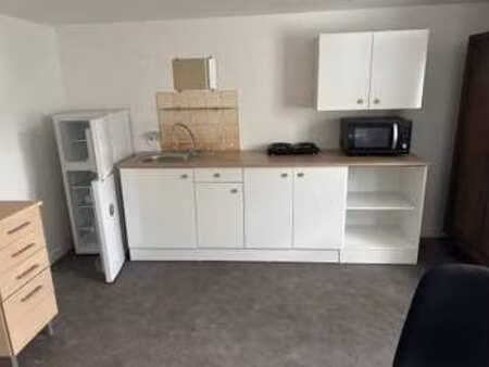 location appartement 2 pièces meublé à angers centre (49000) : à louer 2 pièces meublé / 4
