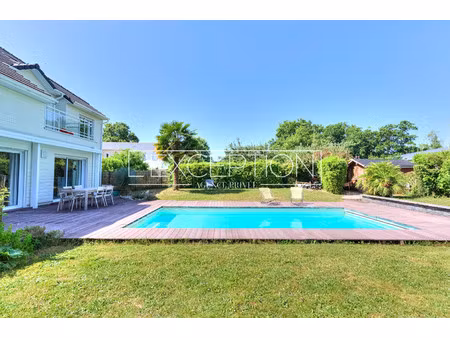 maison de luxe à vendre dans le quartier nord ouest