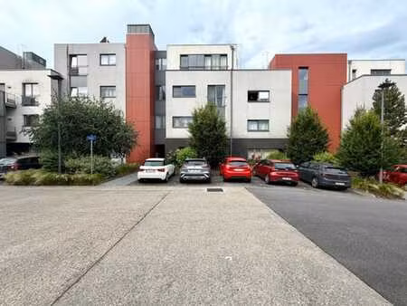 dans le quartier des baseilles - appartement(2ch/1sdb)