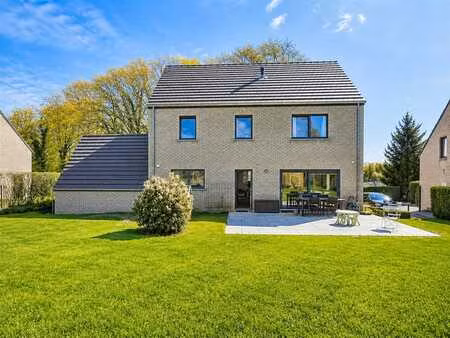villa avec jardin et garage