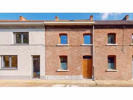 belle maison 4 chambres  elec conforme  jardin et garage ave