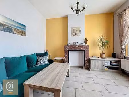 maison 2 façades avec 2 chambres et jardin