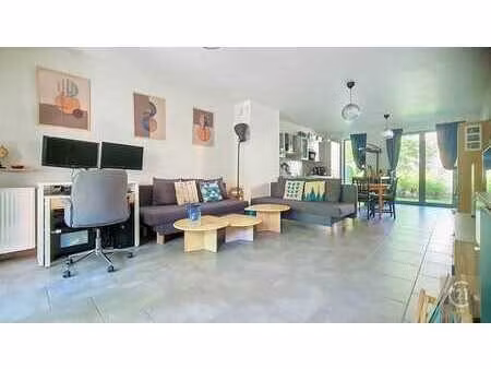 superbe appartement duplex avec 2 jardins privatifs  2 suite