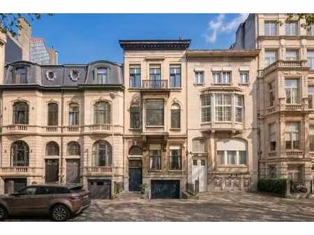 maison de maître de caractère avec grand jardin !