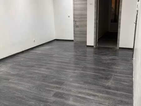 appartement à louer - 1300 00 € hors charges