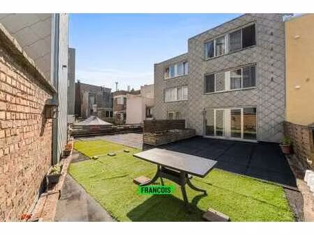 appartement au rez-de-chaussée avec une terrasse exceptionn…
