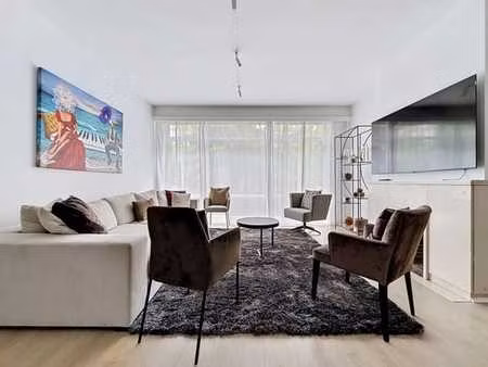 avenue armand huysmans : appartement meublé 2 chambres avec
