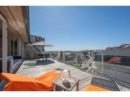 penthouse duplex élégant avec grande terrasse et vue laté...
