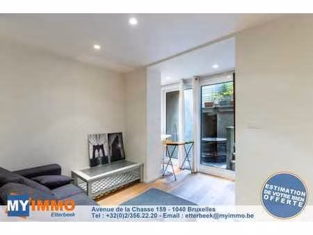quartier du châtelain - superbe studio meuble avec terrasse