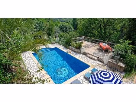 maison avec piscine tourrettes-sur-loup (06)