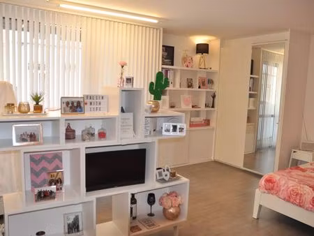 appartement à louer à gent € 740 (lpoes) - mm bv t kint | zimmo
