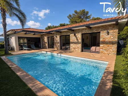 villa de luxe à vendre dans le quartier beaucours-la gorguette-la morvenede