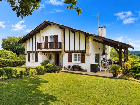 maison de luxe à vendre à villefranque