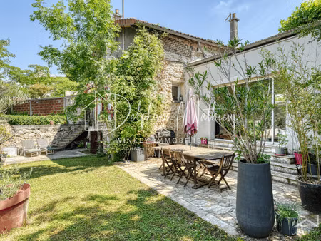 maison de luxe à vendre dans le quartier jardin parisien