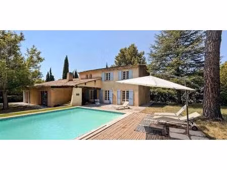 villa avec piscine et terrasse puyricard (13)