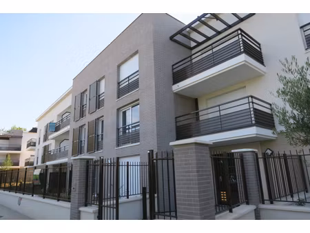 appartement 2 pièces à louer à quincy-sous-sénart - exclusivité guy hoquet