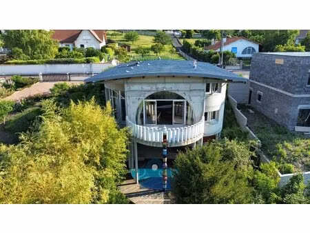 villa t8 avec piscine  terrain  garage et parking