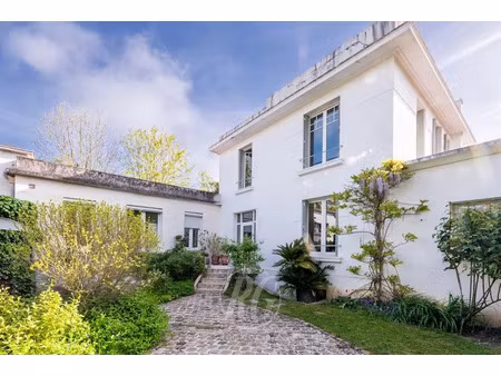 vente maison 8 pièces 283 m² à marnes-la-coquette (92430)  1 600 000 €