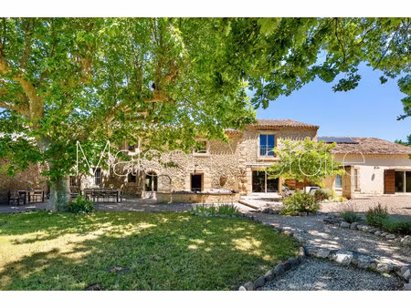 maison de luxe à vendre à l'isle-sur-la-sorgue