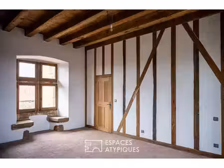 manoir du xve siècle inscrit au patrimoine de france