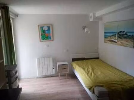 location appartement t1 meublé à la rochelle (17000) : à louer t1 meublé / 12m² la rochell