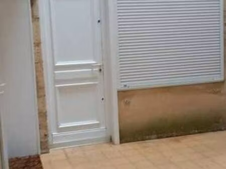 location appartement t1 meublé à la rochelle (17000) : à louer t1 meublé / 18m² la rochell