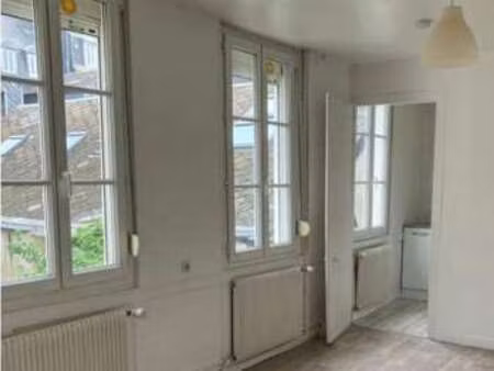 location appartement t1 à rouen vieux-marché - st eloi (76000) : à louer t1 / 26m² rouen v