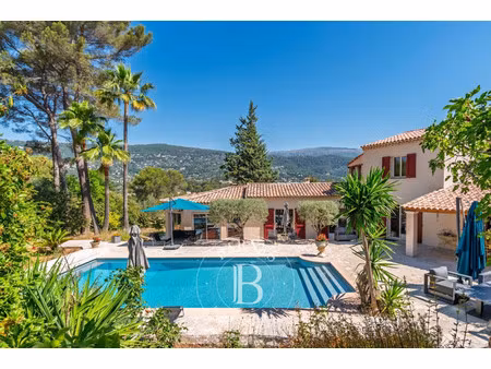 villa de luxe à vendre dans le quartier ouest