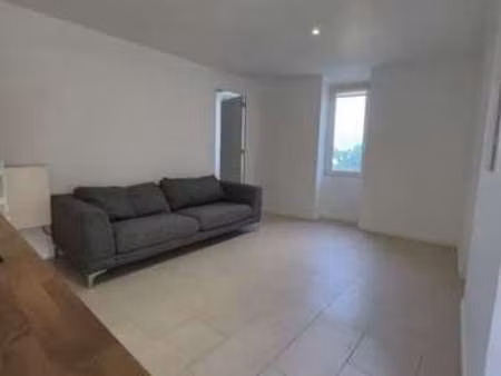 location appartement 2 pièces meublé à bras (83149) : à louer 2 pièces meublé / 34m² bras