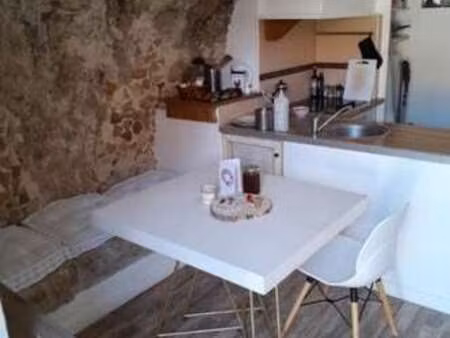 location appartement 2 pièces à coursegoules (06140) : à louer 2 pièces / 40m² coursegoule