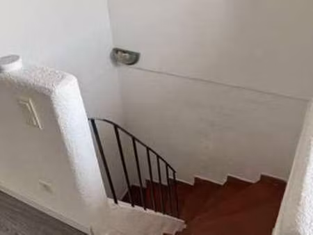 location appartement t1 à solliès-pont (83210) : à louer t1 / 40m² solliès-pont