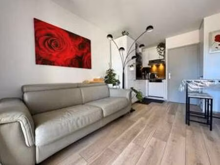 location appartement 2 pièces meublé à antibes (06160) : à louer 2 pièces meublé / 28m² an
