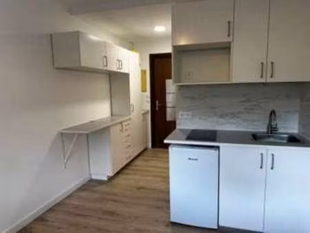 location appartement t1 à marseille 9e (13009) : à louer t1 / 15m² marseille 9e