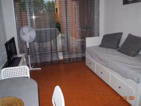 location appartement t1 meublé à saint-mandrier-sur-mer (83430) : à louer t1 meublé / 32m²