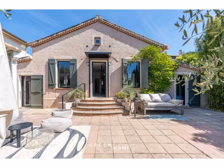 maison de luxe à vendre dans le quartier sud-universités