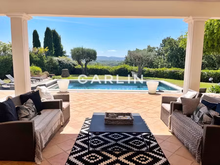 villa de luxe à vendre à grimaud